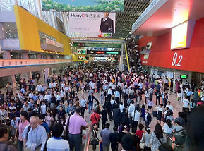 Entrada do hall principal Canton Fair Guangzhou 2025 — missão empresarial brasileira