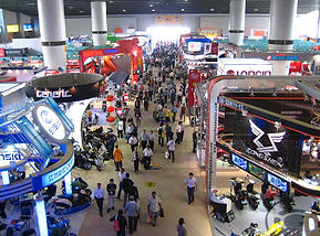 Piso de exposição Canton Fair 2025 com 35000 expositores — Guangzhou China